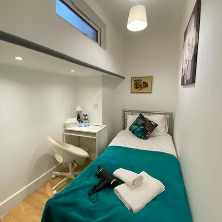 Private Rooms Near Euston Station, Central Лондон Экстерьер фото