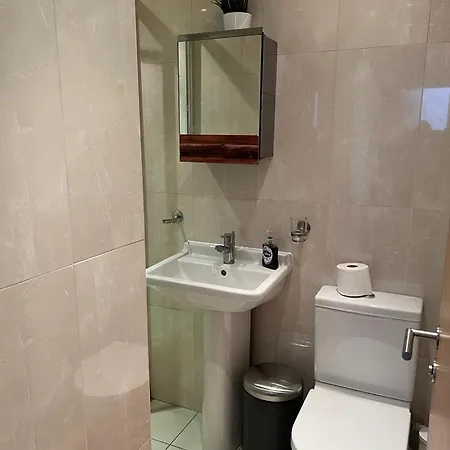 Private Rooms Near Euston Station, Central Лондон Экстерьер фото