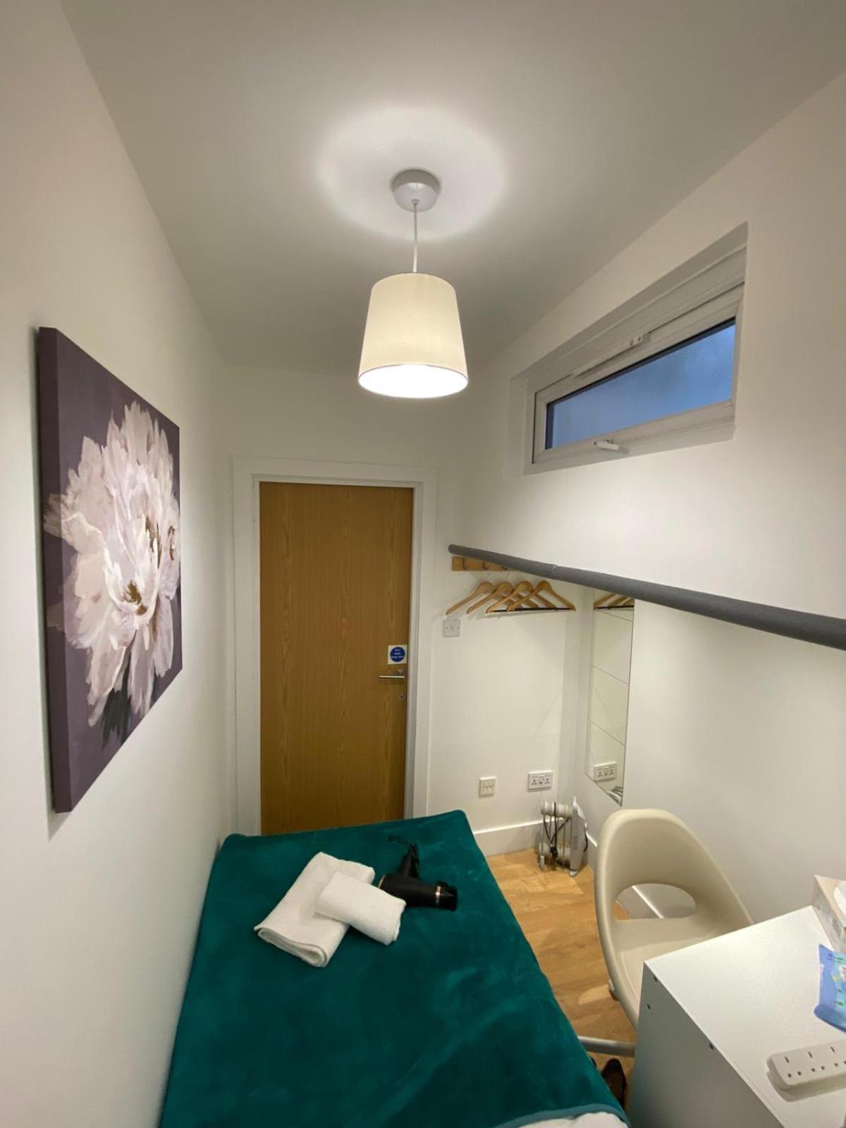 Cosy Private Near Euston Station, Londra