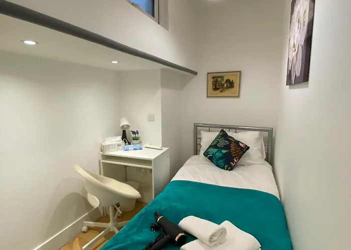 Cosy Private Rooms Near Euston Station, Central London