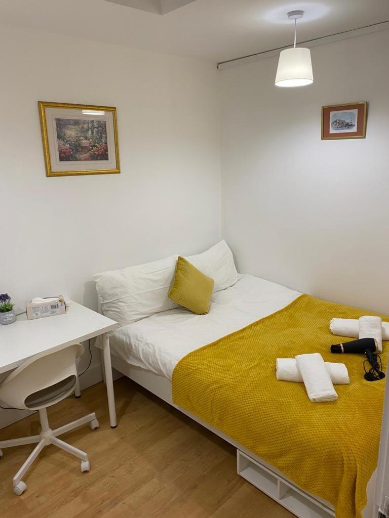 Проживание в семье Private Near Euston Station, Лондон