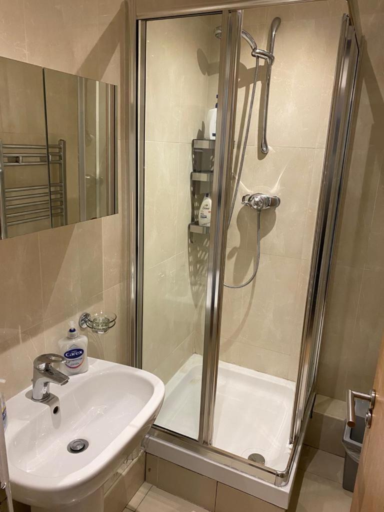 Private Near Euston Station, Лондон